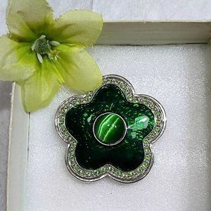 Green Cat's Eye Magnet MUST BUNDLE